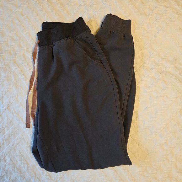 Figs Scrubs - Grey Set - Picture 2 of 2